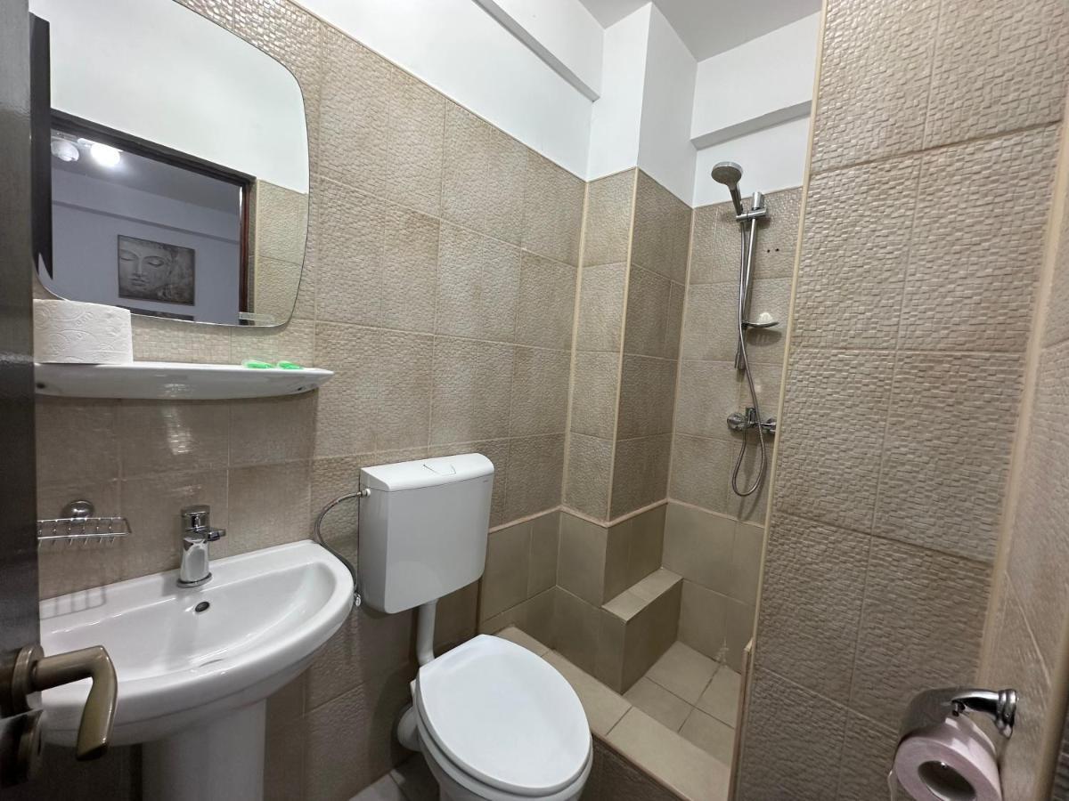 Casa Rustic Cazare Pitesti Exterior photo