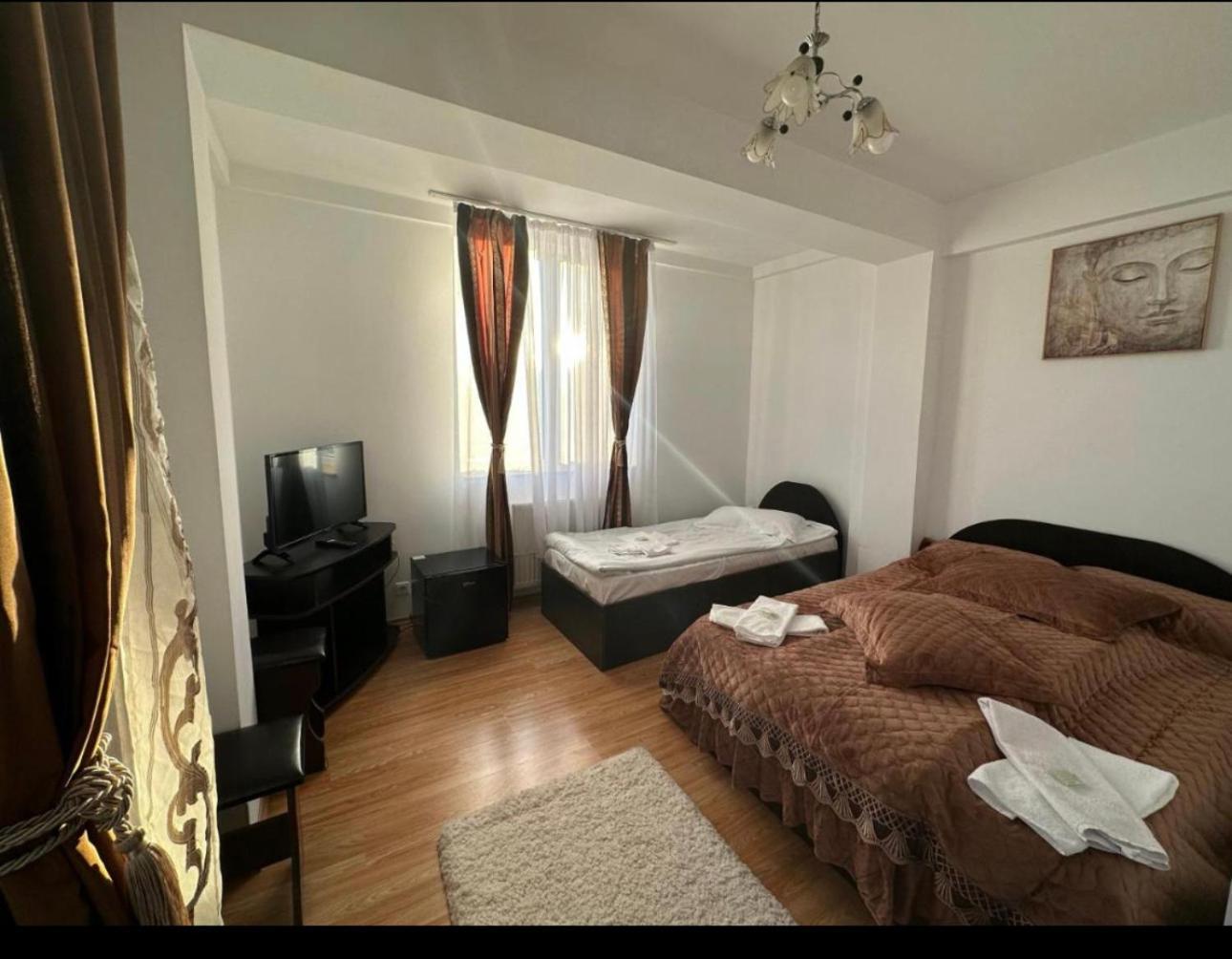 Casa Rustic Cazare Pitesti Exterior photo