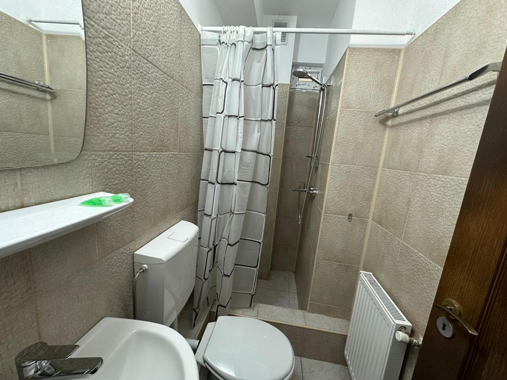 Casa Rustic Cazare Pitesti Exterior photo