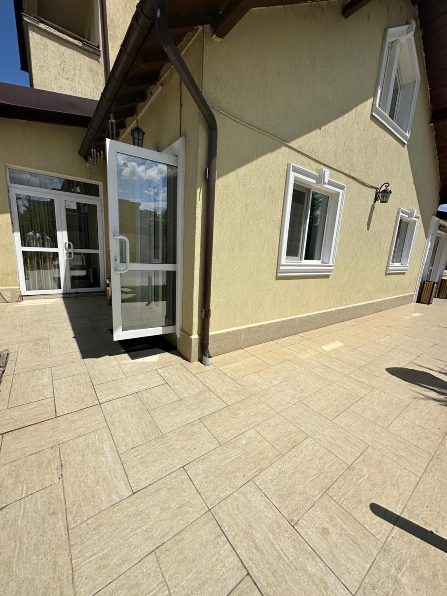 Casa Rustic Cazare Pitesti Exterior photo